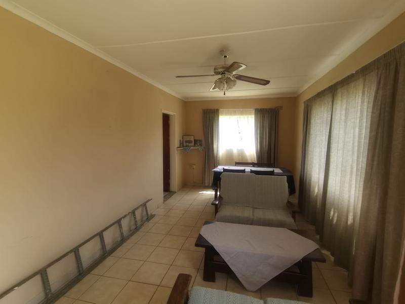 3 Bedroom Property for Sale in Pacaltsdorp Western Cape